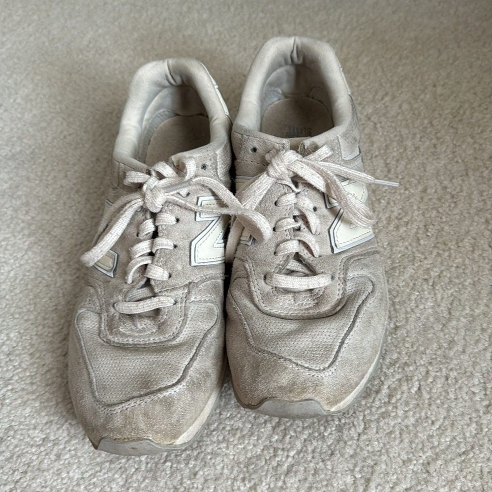 New Balance Women's Cream Sneakers - Picture 2 of 4